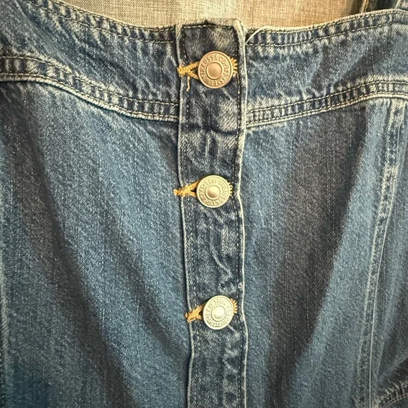 Levi's women's denim button-up dress - Picture 2 of 5